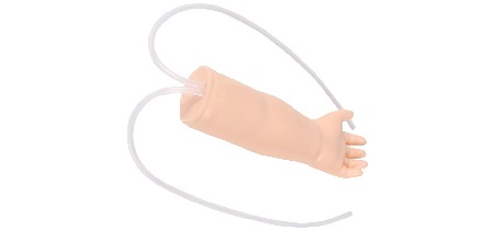 Braccio neonatale per iniezioni